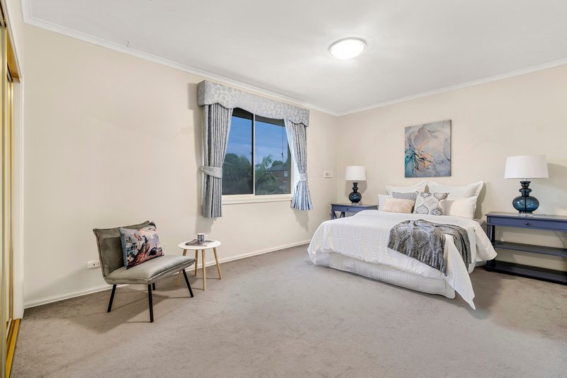 Photo - 20 Shaftsbury Drive, Mulgrave VIC 3170 - Image 14