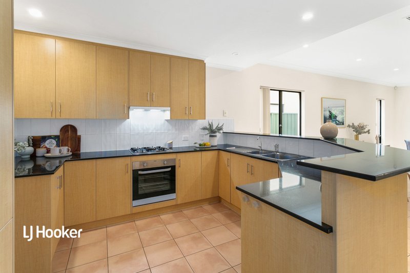 Photo - 20 Shearwater Drive, Mawson Lakes SA 5095 - Image 7