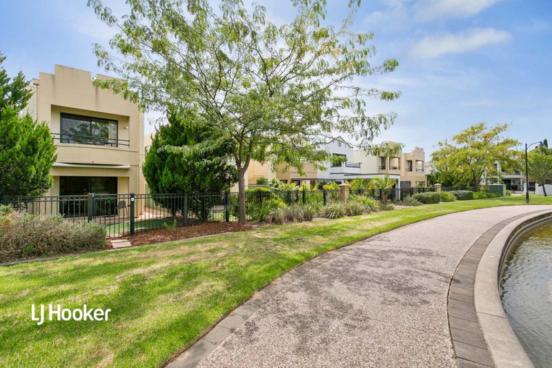 Photo - 20 Shearwater Drive, Mawson Lakes SA 5095 - Image 18