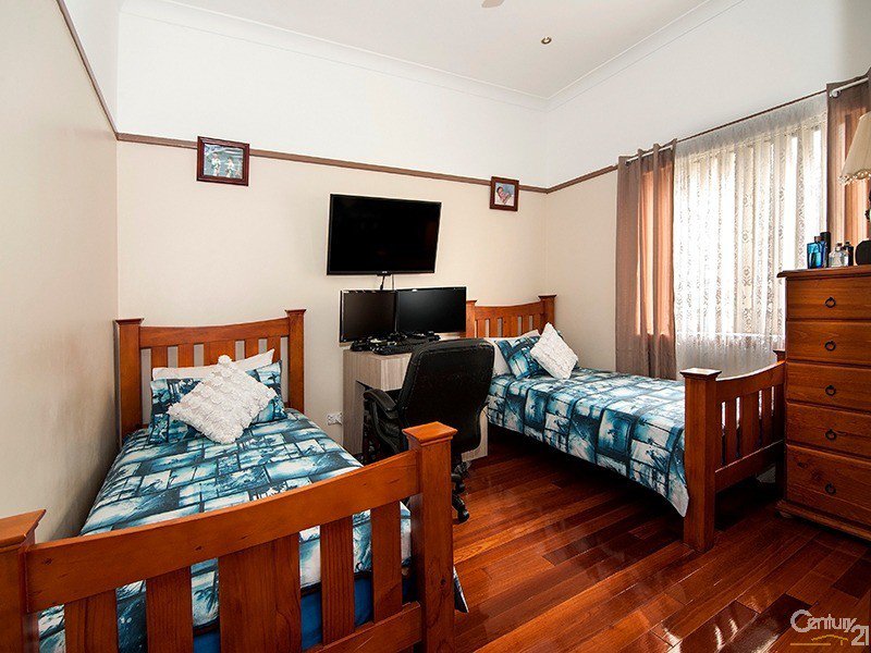 Photo - 20 Shenton Avenue, Bankstown NSW 2200 - Image 6