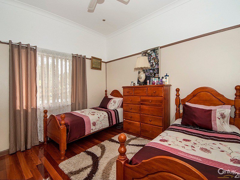 Photo - 20 Shenton Avenue, Bankstown NSW 2200 - Image 8