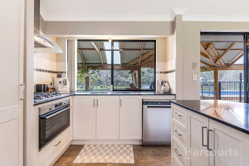 Photo - 20 Sheridan Place, Waroona WA 6215 - Image 10