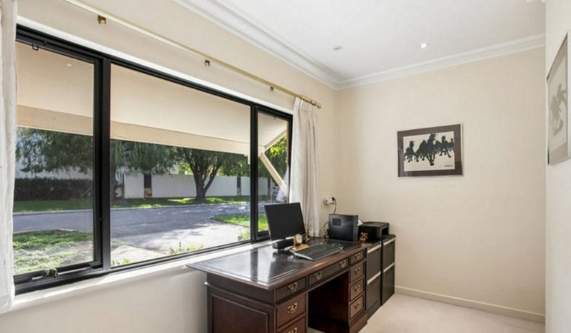 Photo - 20 Sherwood Road, Dalkeith WA 6009 - Image 9