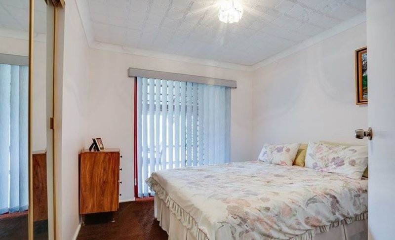 Photo - 20 Shirley Street, Redbank Plains QLD 4301 - Image 9