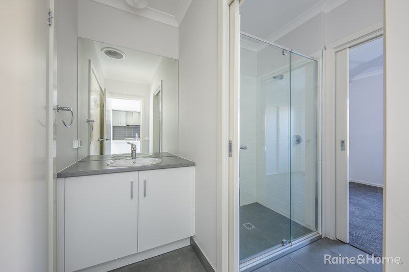 Photo - 20 Short Walk, Sunbury VIC 3429 - Image 9