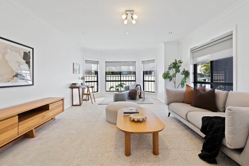 Photo - 20 Siloam Drive, Belmont North NSW 2280 - Image 2