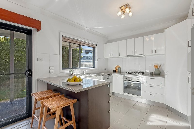 Photo - 20 Siloam Drive, Belmont North NSW 2280 - Image 8