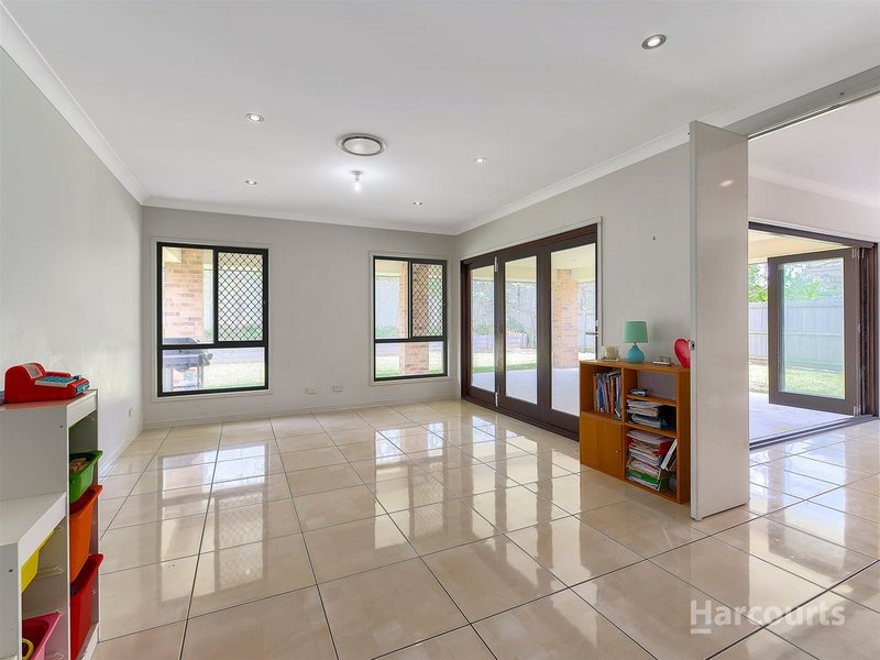 Photo - 20 Singleton Place, Carseldine QLD 4034 - Image 7