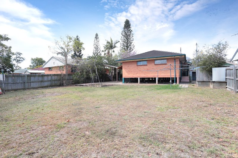 Photo - 20 Southampton Rd , Ellen Grove QLD 4078 - Image 2