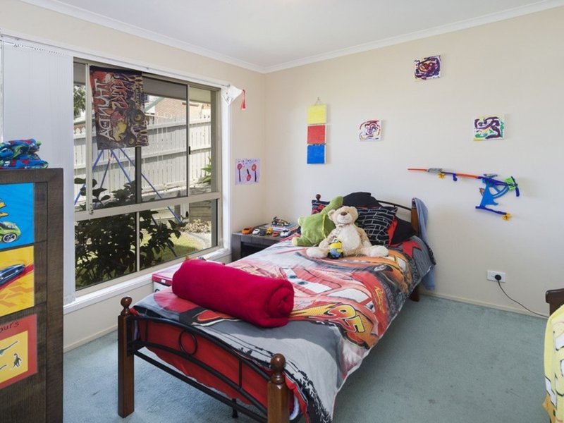 Photo - 20 Spikes Court, Arundel QLD 4214 - Image 14