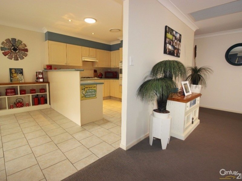 Photo - 20 St Andrews Way, Fletcher NSW 2287 - Image 5