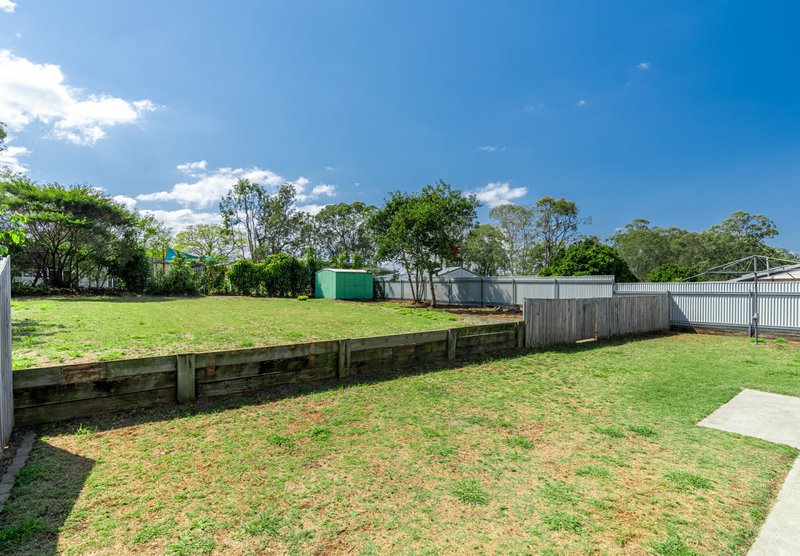 Photo - 20 St Johns Way, Boronia Heights QLD 4124 - Image 14