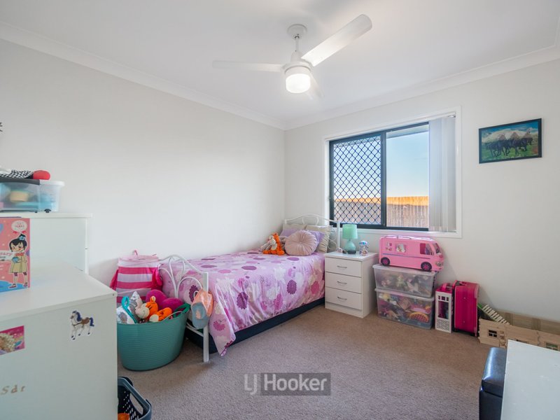 Photo - 20 Stanbury Drive, Goodna QLD 4300 - Image 11