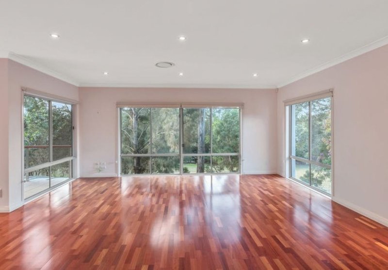 Photo - 20 Staveley Close, Sinnamon Park QLD 4073 - Image 2