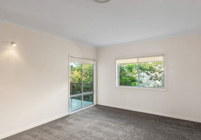Photo - 20 Staveley Close, Sinnamon Park QLD 4073 - Image 8