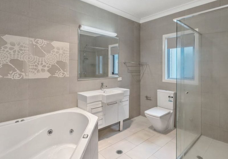 Photo - 20 Staveley Close, Sinnamon Park QLD 4073 - Image 10