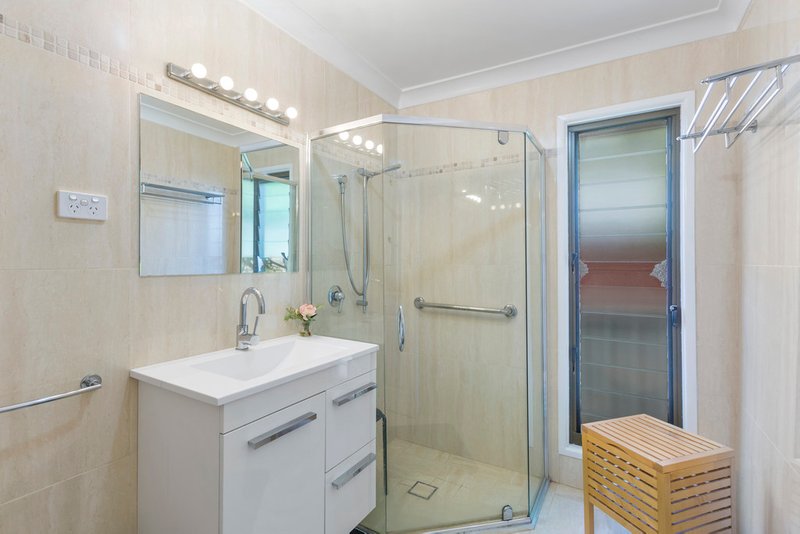 Photo - 20 Stephen Drive, Woonona NSW 2517 - Image 3