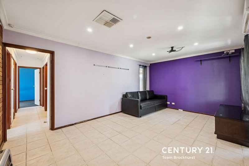 Photo - 20 Stevenage Street, Huntingdale WA 6110 - Image 5
