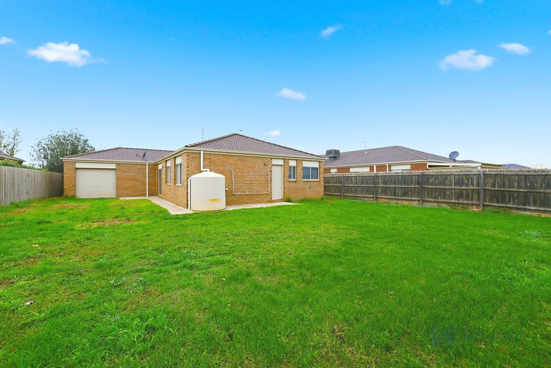 Photo - 20 Stockwell Street, Melton South VIC 3338 - Image 13