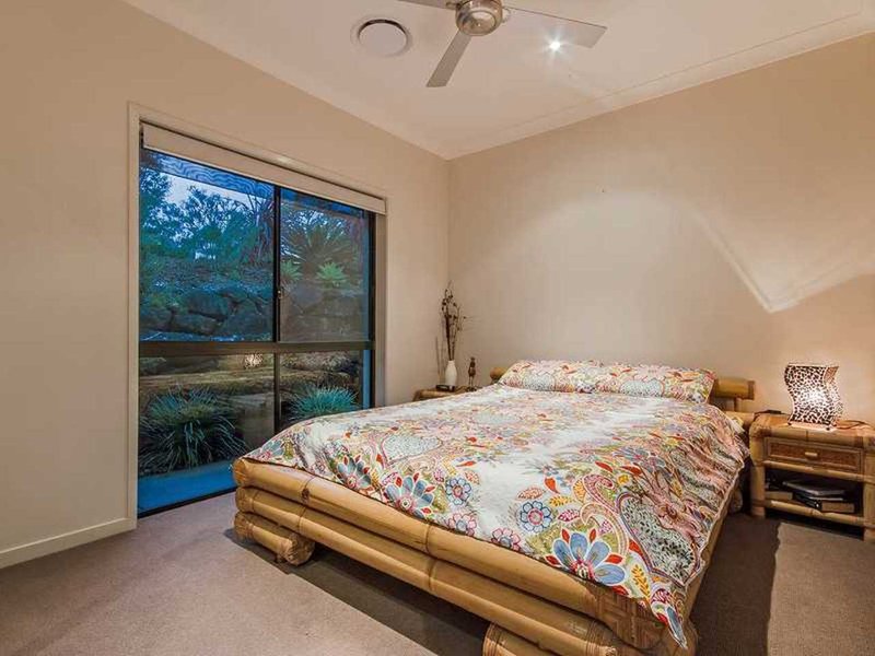 Photo - 20 Stockyard Court, Tallebudgera QLD 4228 - Image 18