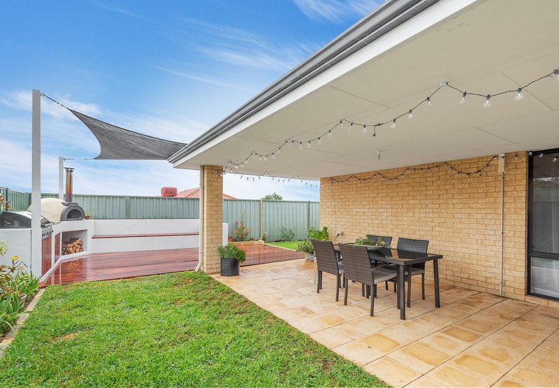 Photo - 20 Sugarloaf Close, Merriwa WA 6030 - Image 6