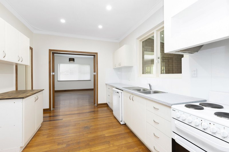 Photo - 20 Sullivan Street, Beckenham WA 6107 - Image 4