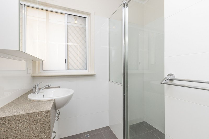 Photo - 20 Sullivan Street, Beckenham WA 6107 - Image 8