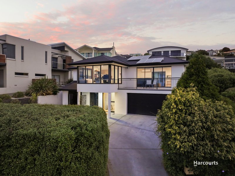 Photo - 20 Suncoast Drive, Blackmans Bay TAS 7052 - Image 1
