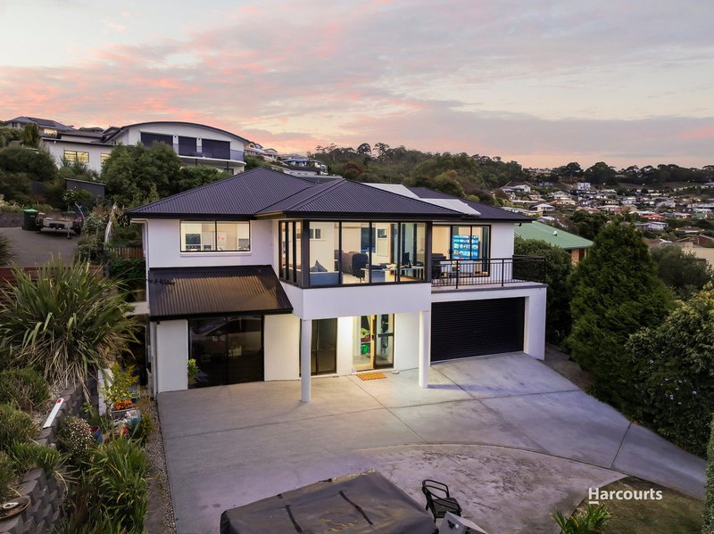 Photo - 20 Suncoast Drive, Blackmans Bay TAS 7052 - Image 2