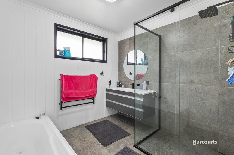 Photo - 20 Suncoast Drive, Blackmans Bay TAS 7052 - Image 8