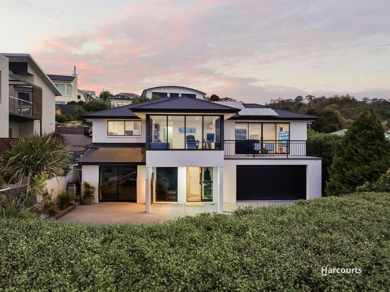 Photo - 20 Suncoast Drive, Blackmans Bay TAS 7052 - Image 14