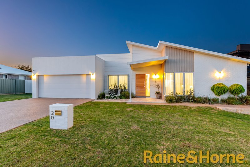 Photo - 20 Sunningdale Close, Dubbo NSW 2830 - Image 2