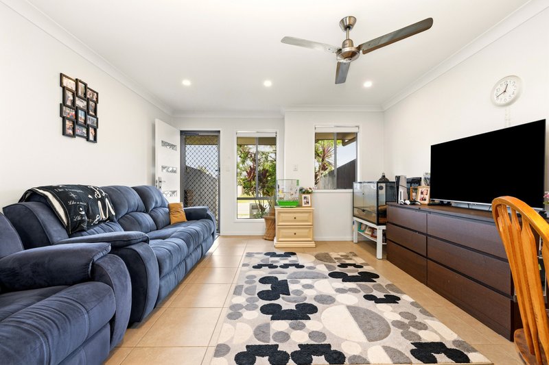 Photo - 20 Sunreef Street, Burpengary QLD 4505 - Image 4
