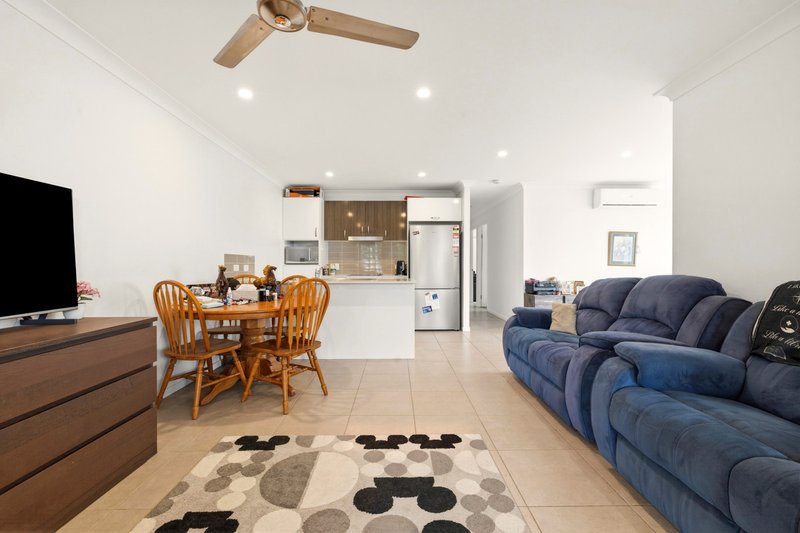 Photo - 20 Sunreef Street, Burpengary QLD 4505 - Image 5