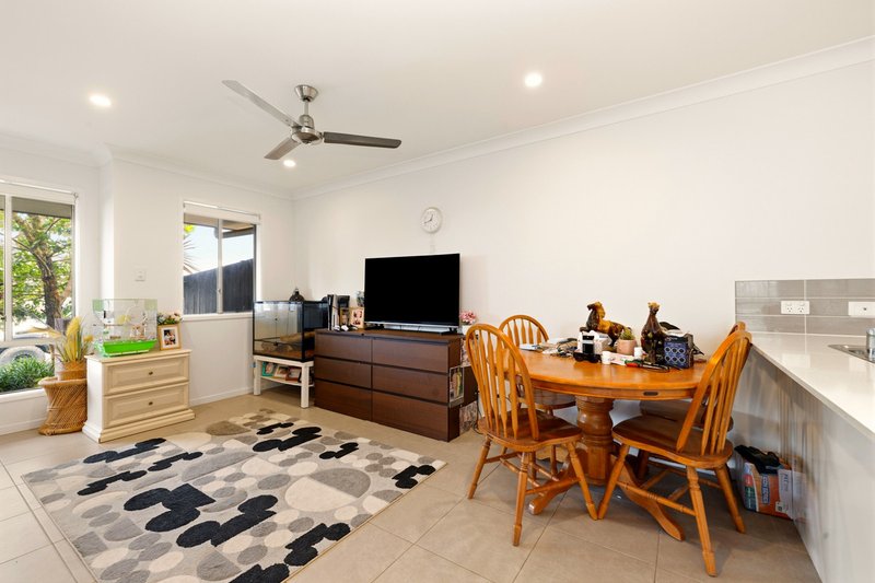 Photo - 20 Sunreef Street, Burpengary QLD 4505 - Image 6