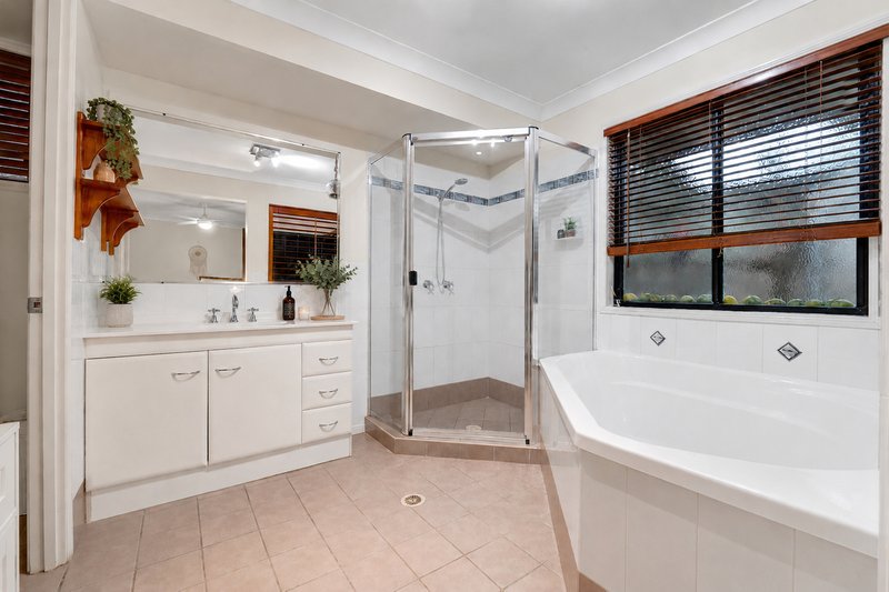 Photo - 20 Syracuse Street, Redland Bay QLD 4165 - Image 7
