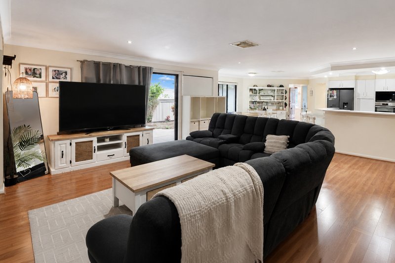 Photo - 20 Syracuse Street, Redland Bay QLD 4165 - Image 12