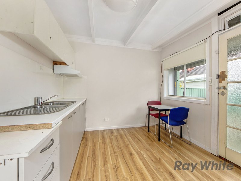 Photo - 20 Talbot Street, Sunshine North VIC 3020 - Image 8