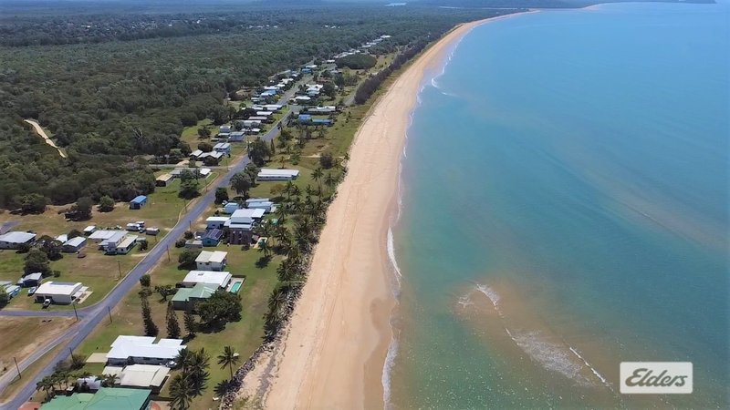 Photo - 20 Taylor Street, Tully Heads QLD 4854 - Image 13