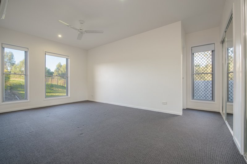 Photo - 20 Telopea Place, Kirkwood QLD 4680 - Image 10