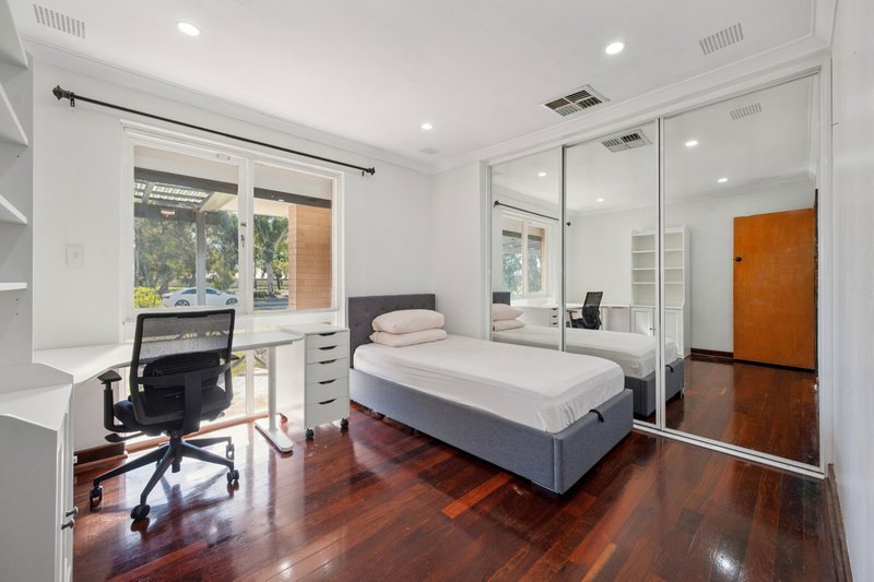 Photo - 20 Temby Street, Beckenham WA 6107 - Image 7