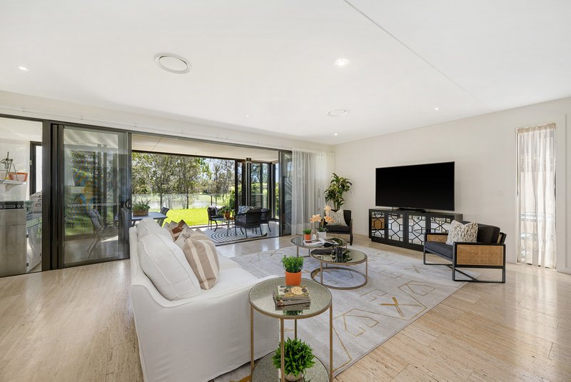 Photo - 20 The Boulevarde , Benowa QLD 4217 - Image 16
