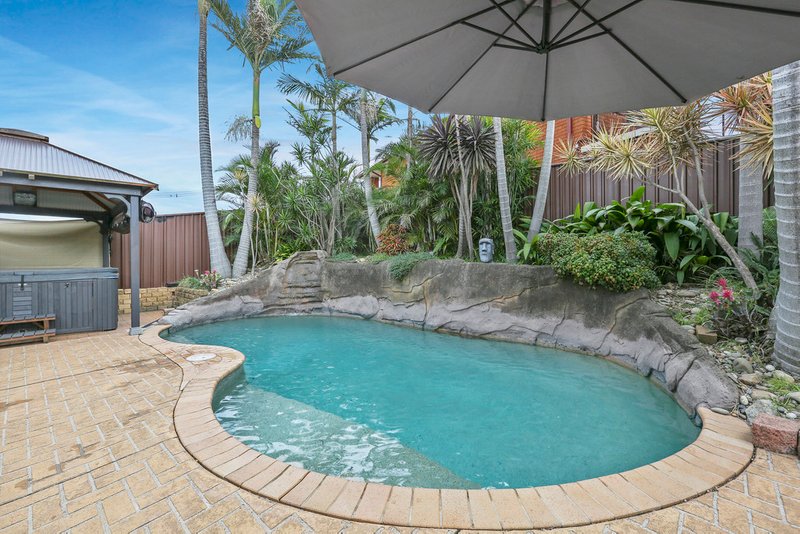 Photo - 20 Thirroul Road, Kanahooka NSW 2530 - Image 2