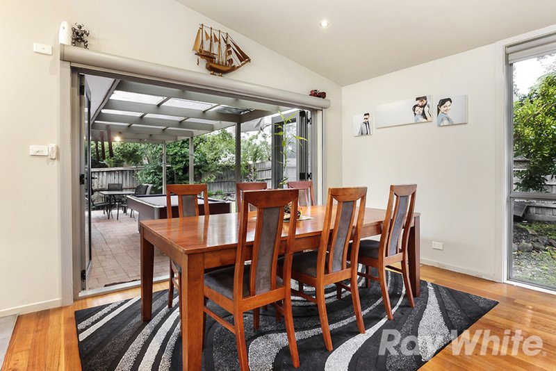 Photo - 20 Thompson Street, Glen Waverley VIC 3150 - Image 5