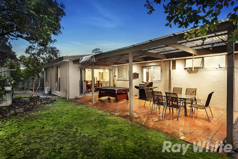 Photo - 20 Thompson Street, Glen Waverley VIC 3150 - Image 10