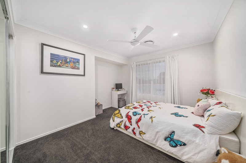 Photo - 20 Thomson Street, Burpengary East QLD 4505 - Image 20