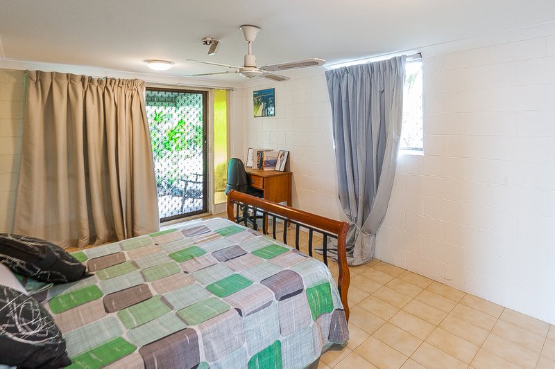 Photo - 20 Tombarra Street, Mooloolaba QLD 4557 - Image 17