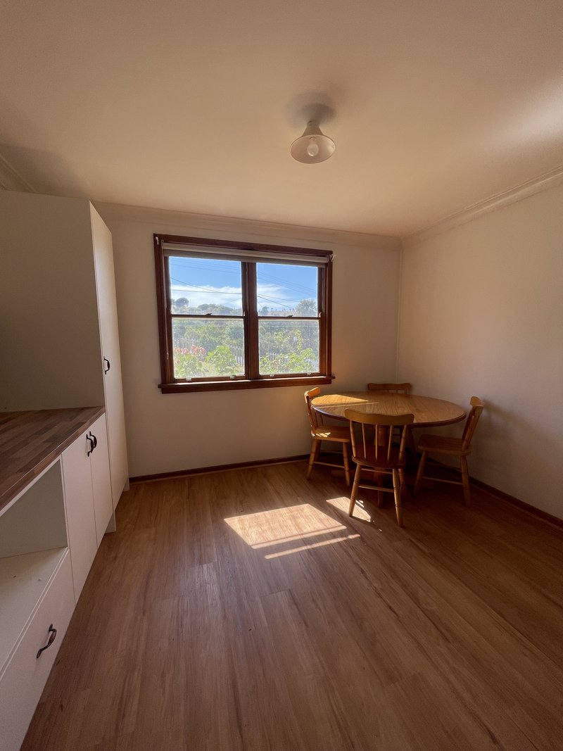 Photo - 20 Tor Street, Gundagai NSW 2722 - Image 3