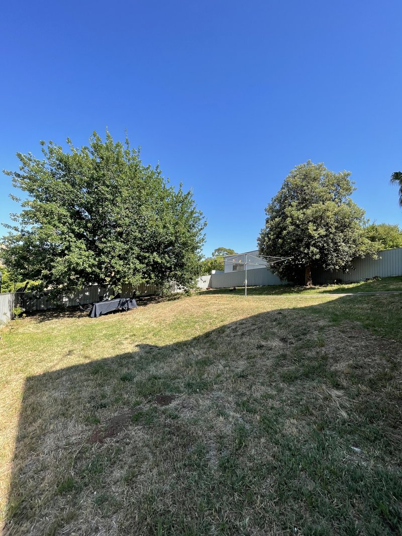 Photo - 20 Tor Street, Gundagai NSW 2722 - Image 9