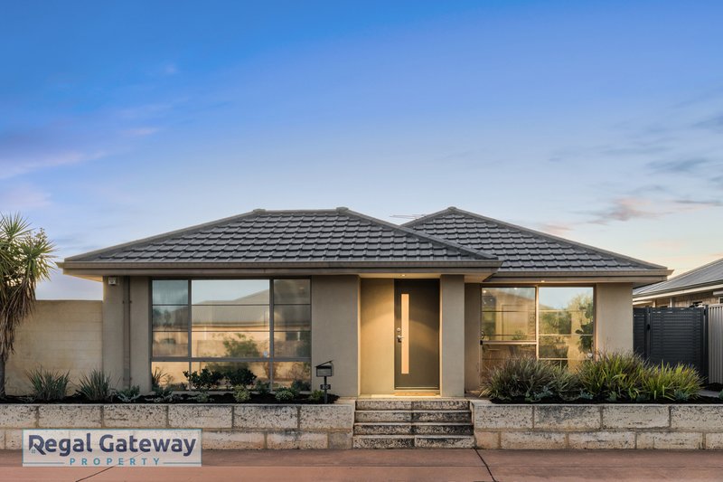 Photo - 20 Torrey Crescent, Aubin Grove WA 6164 - Image 1